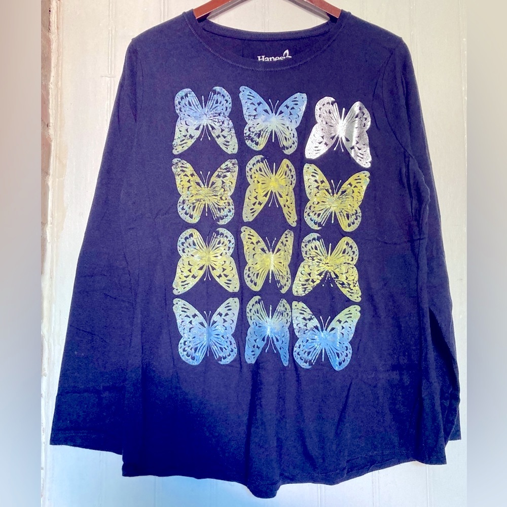*3 for $20* Butterfly print long-sleeve tee, crew neck, Hanes cotton, sz XXL.